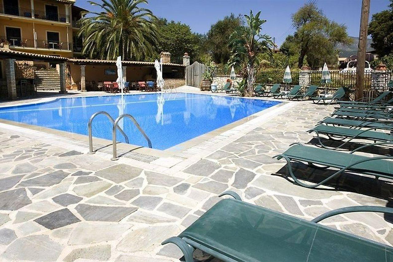 Yannis Servos Barbati Apartments מראה חיצוני תמונה
