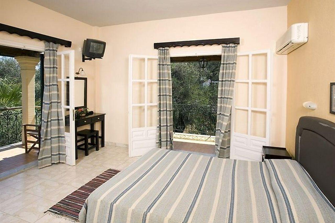 Yannis Servos Barbati Apartments מראה חיצוני תמונה